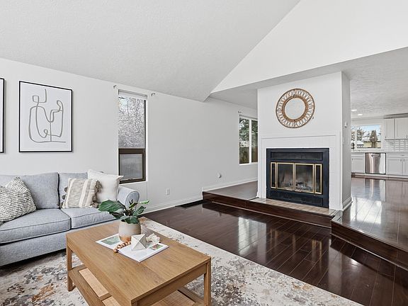 3rd image of 4809 N Calvin Rd