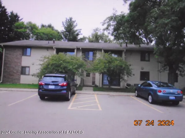 1715 Maple Rdg #44, Haslett, MI 48840