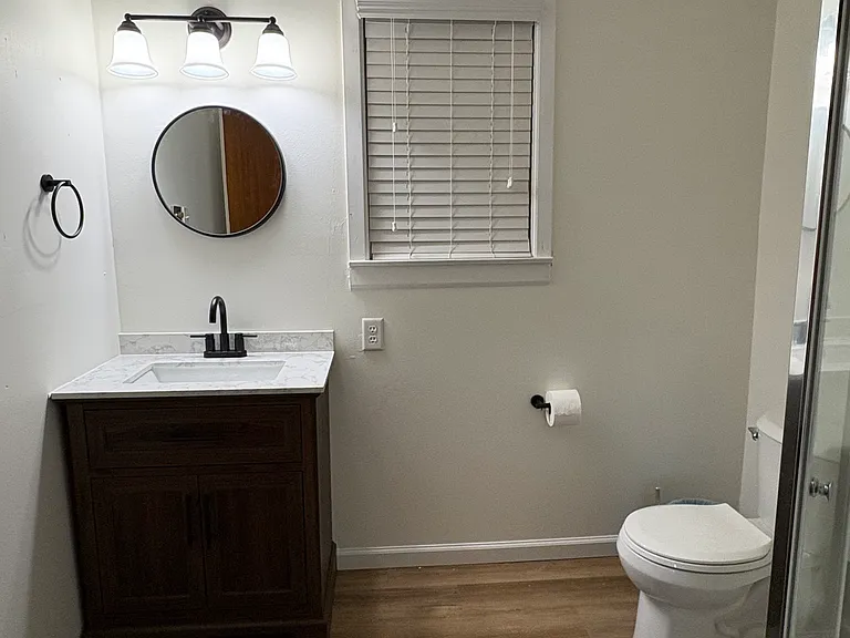422 Ashley Ave — Photo 13