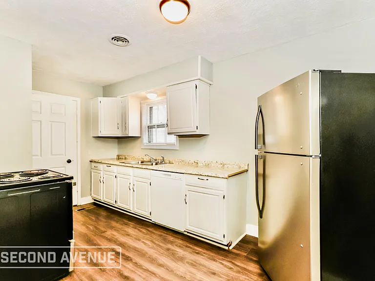 1032 Sale Ave — Photo 5