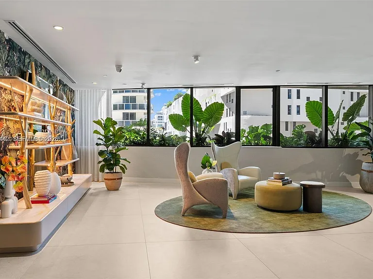 700 NE 24th St #3503 — Photo 32