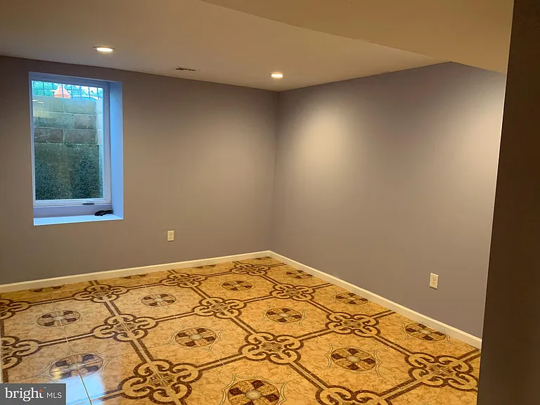 3350 Conrad St #B — Photo 11