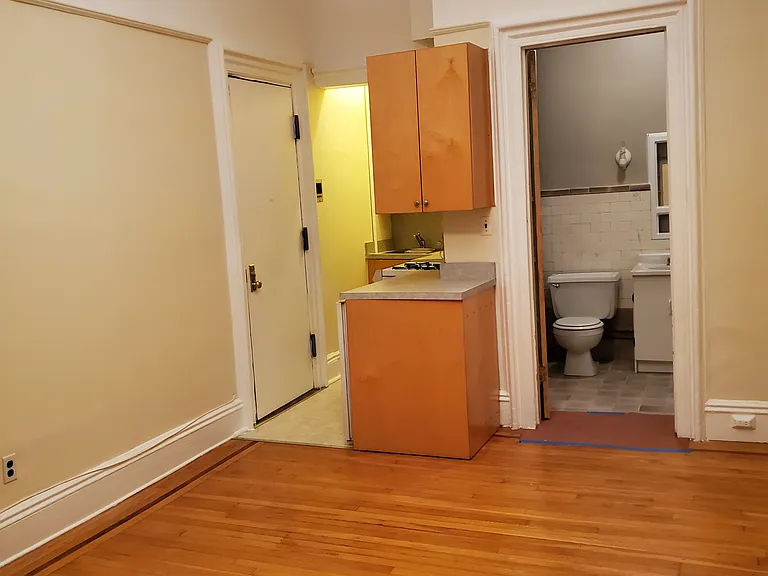 32 7th Ave #3F — Photo 9