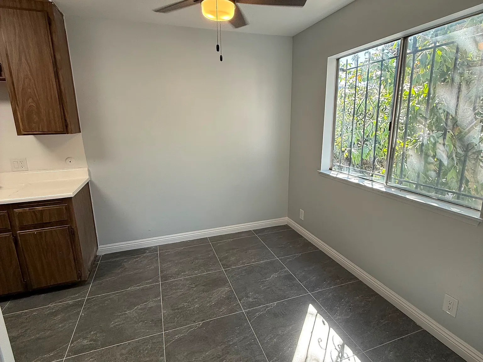 2 bed, 900 sqft, $2,195 — Photo 2