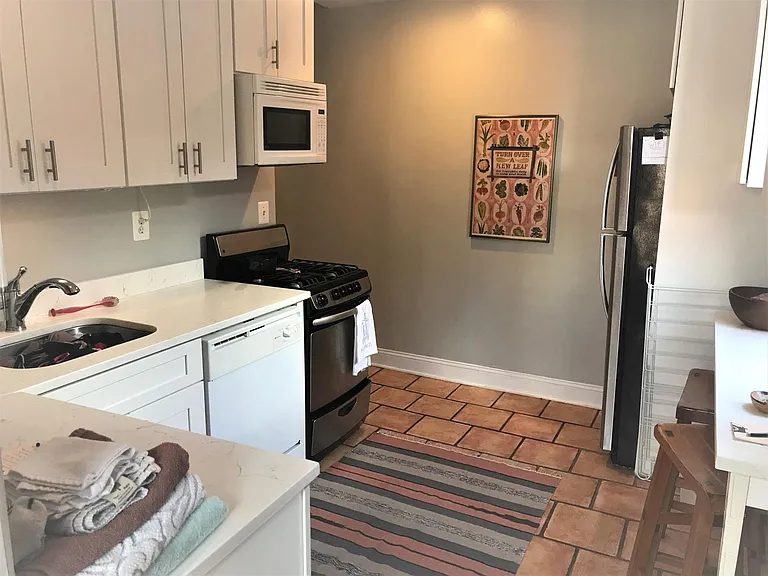 1839 5th St NW #2 — Photo 9
