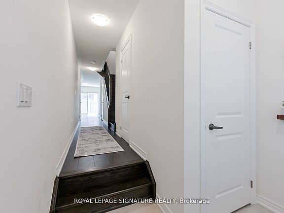 3rd image of 31 Faye St