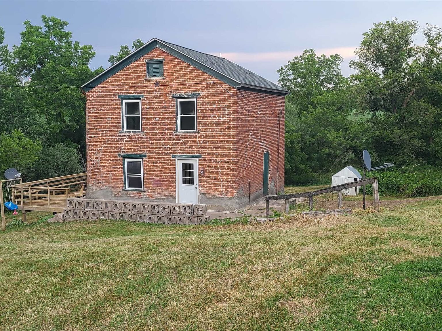 28146 250th St, Garnavillo, IA 52049 Zillow