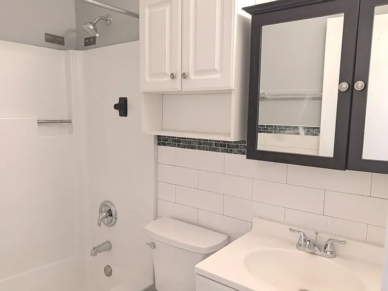 150 Main St #B1 — Photo 4