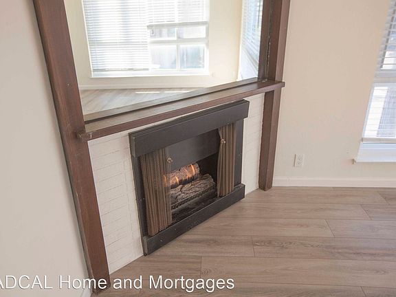 3rd image of 2601 43rd Ave #104
