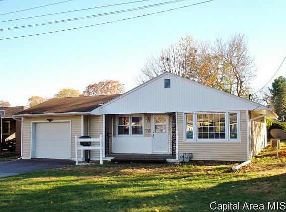3rd image of 256 Benner Ave