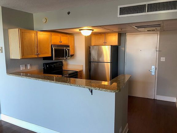 4th image of 151 E Washington St #1-410