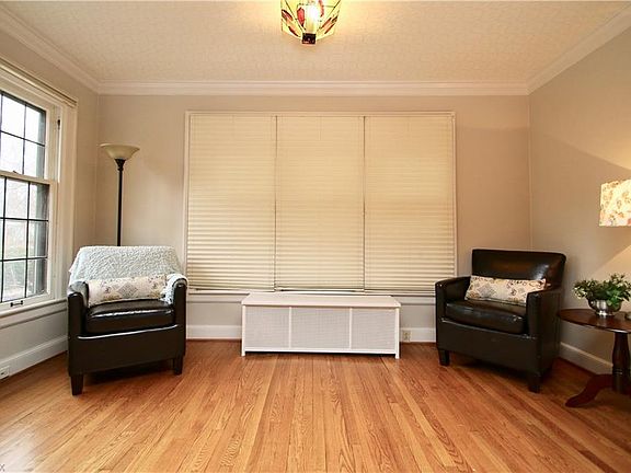 5th image of 3403 Euclid Heights Blvd