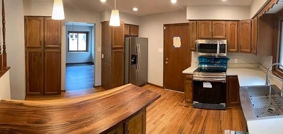5th image of 5611 SW Glendale Ct