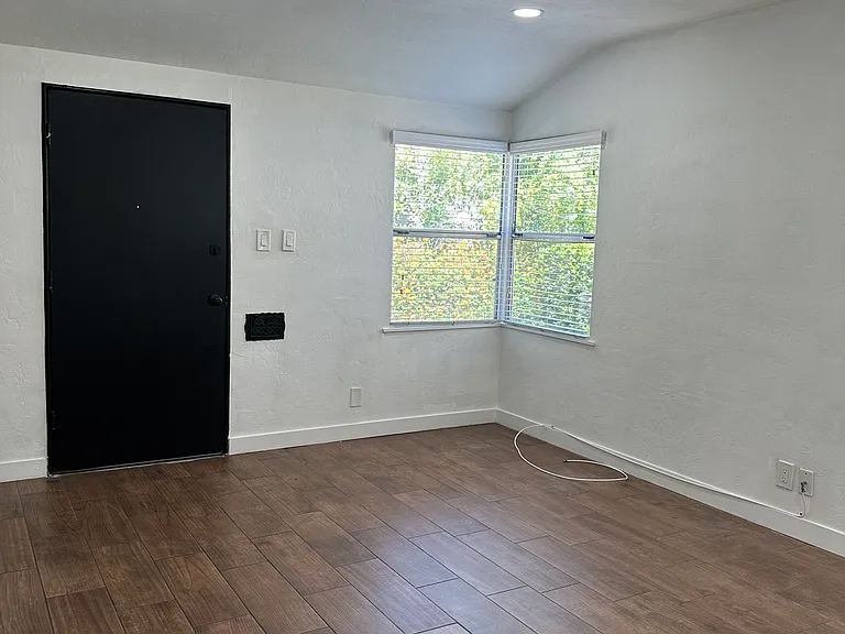 252 San Francisco Ave #256 — Photo 2