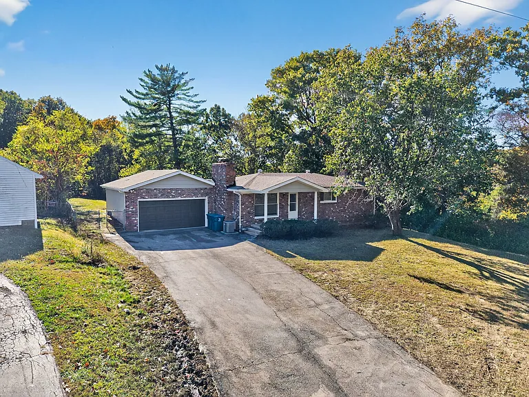 2544 Spring Forest Rd — Photo 56