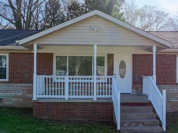 225 Brevard St, Statesville, NC 28677