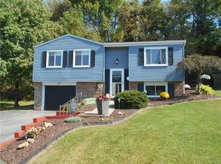 3131 New Hampshire Dr, Lower Burrell, PA