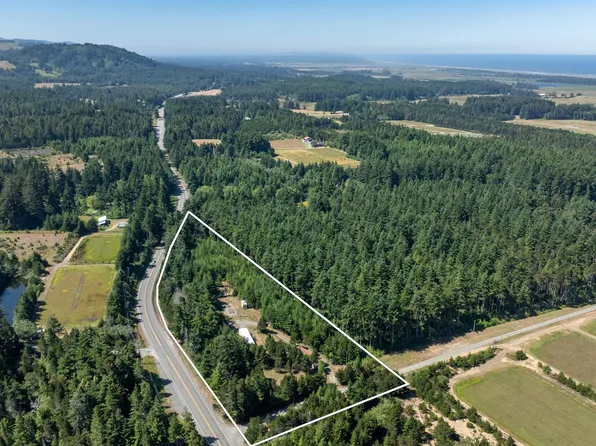 45746 Highway 101, Bandon, OR 97411