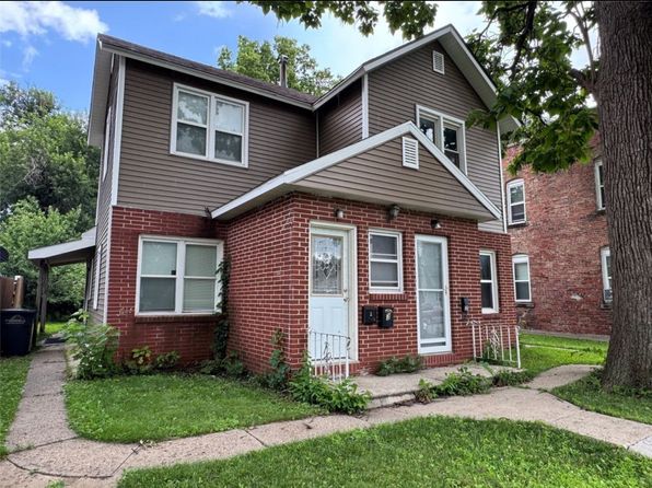 1315 E 12th St APT 3