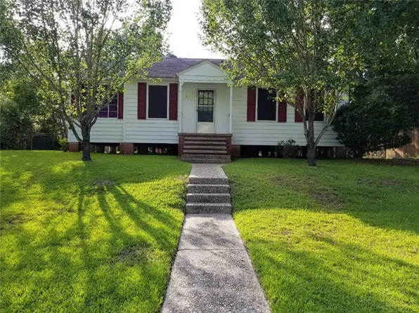 311 2nd St, Chickasaw, AL 36611