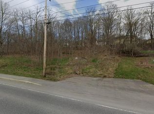 52 Spring St, Dexter, ME 04930