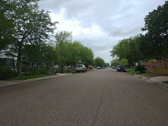 5th image of 1809 Barcelona Ave