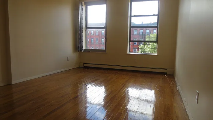 Rented by Bohemia Realty Group | media 8