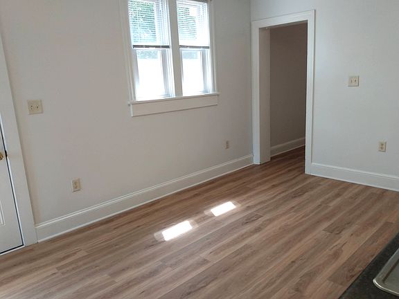 5th image of 519 Nelson St APT 3