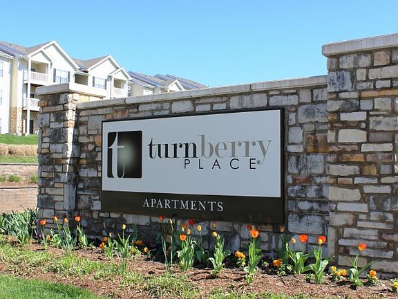 Welcome Home to Turnberry Place