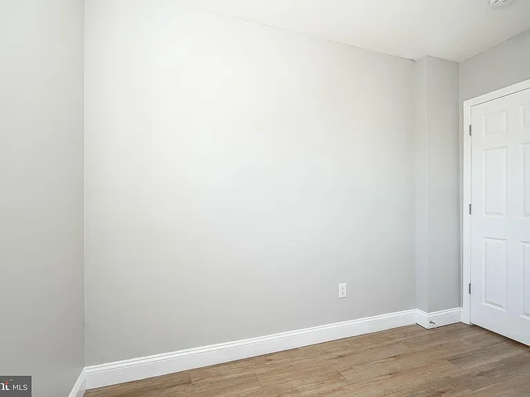 3037 Tulip St — Photo 18