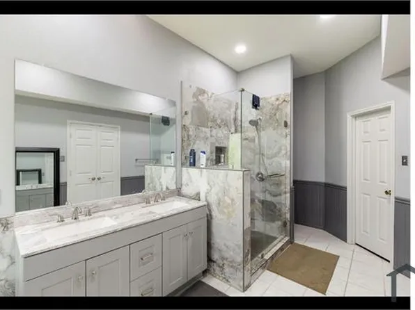 2315 Brisbane Dr, Arlington, TX 76018