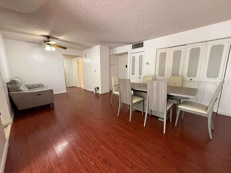 16909 N Bay Rd #211 — Photo 1