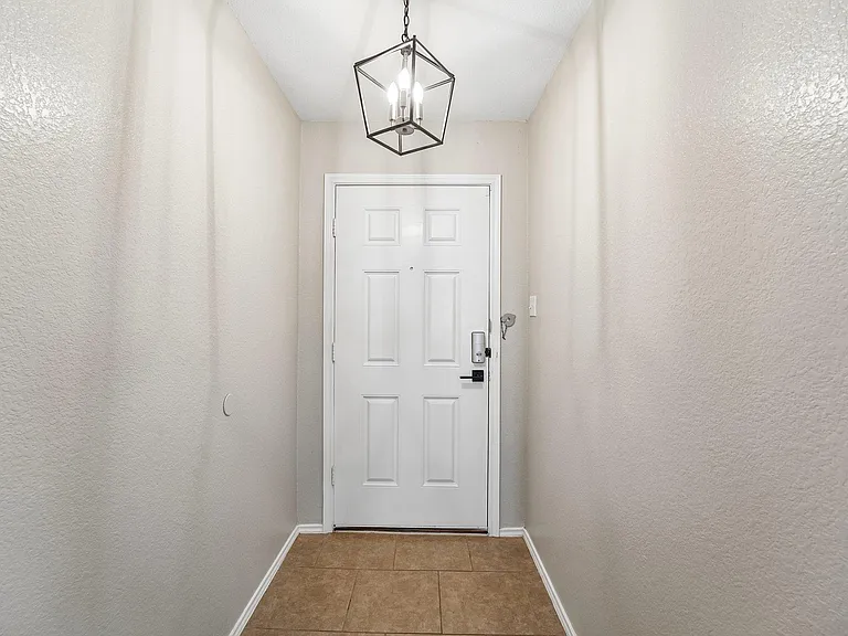 9209 Bowfield Dr — Photo 4