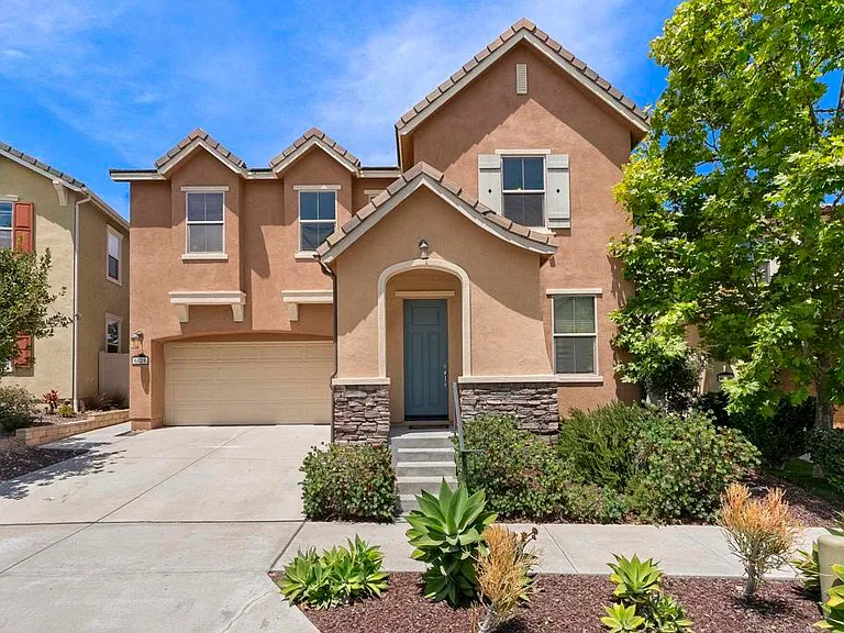 6820 Lopez Canyon Way — Photo 1