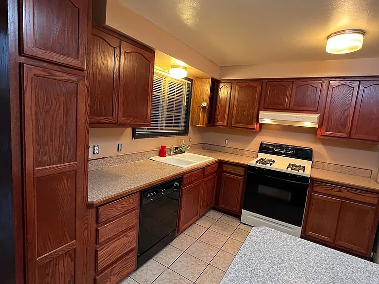 1905 NW Kenny Dr — Photo 12