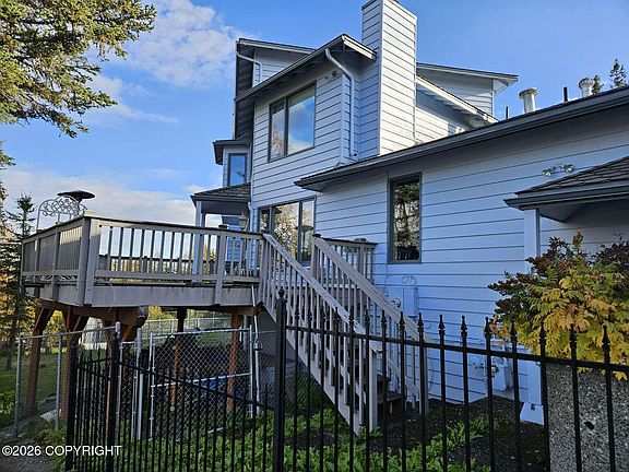 4th image of 10501 Treeline Ct
