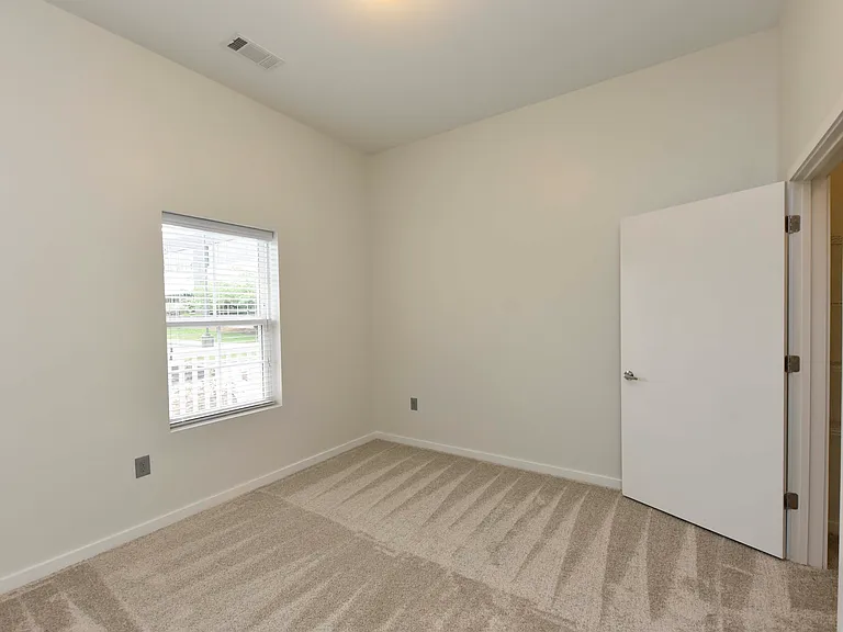 Lofts at Hillson — Photo 22