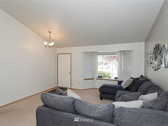 5th image of 19205 79th Avenue Ct E