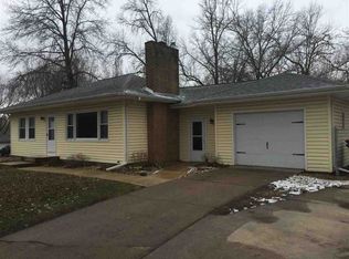 2421 Rownd St, Cedar Falls, IA 50613