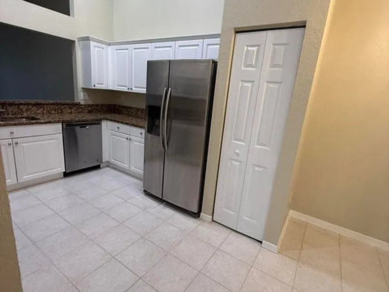 7651 S Aragon Blvd #1 — Photo 3