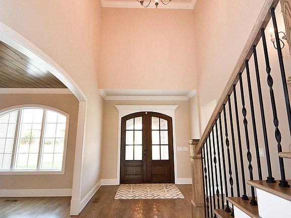 5th image of 8027 Jonathan Dr Unit 11