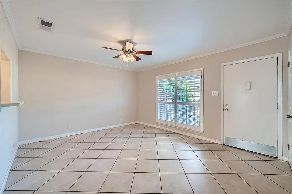 1 bed, 1.0 bath, 668 sqft, $1,275 — Photo 3