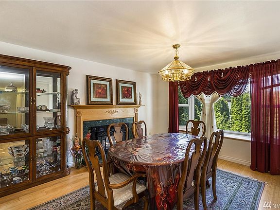 5th image of 7048 Aegean Blvd NE