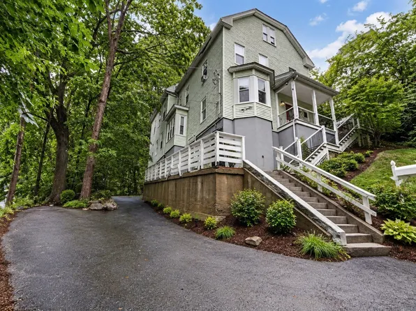 8 Jay St, Fitchburg, MA 01420