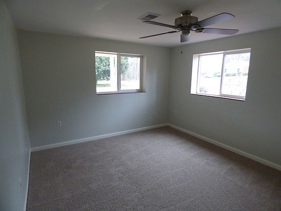 4th image of 537 Virginia Ave
