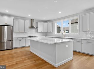 42148 Stone Press Ter, Ashburn, VA 20148