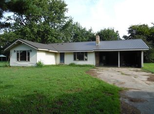 40 Dement Rd, Sikeston, MO 63801