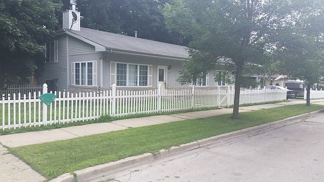 1st image of 419 Gillett Ave