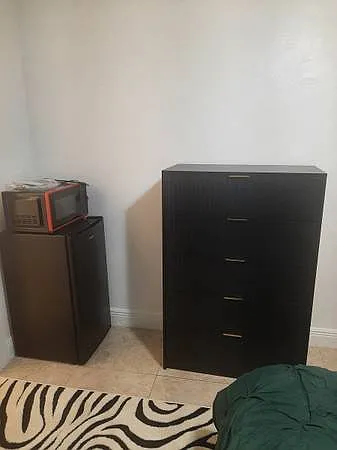 Studio, 1769 sqft, $1,300 — Photo 4