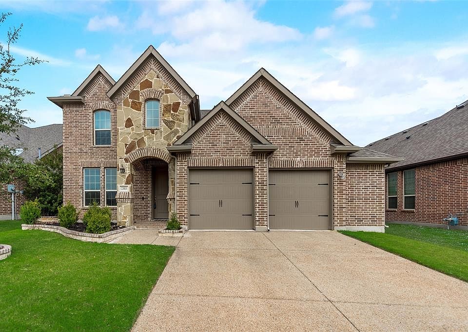 1st image of 2303 Houston Dr